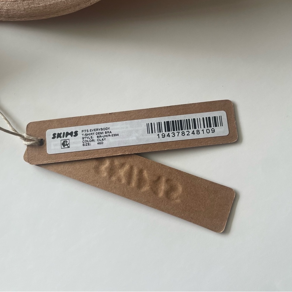 NWT SKIMS Fits Everybody T-Shirt Demi Bra Women’s 46D Clay Underwire Adjustable - Picture 8 of 8